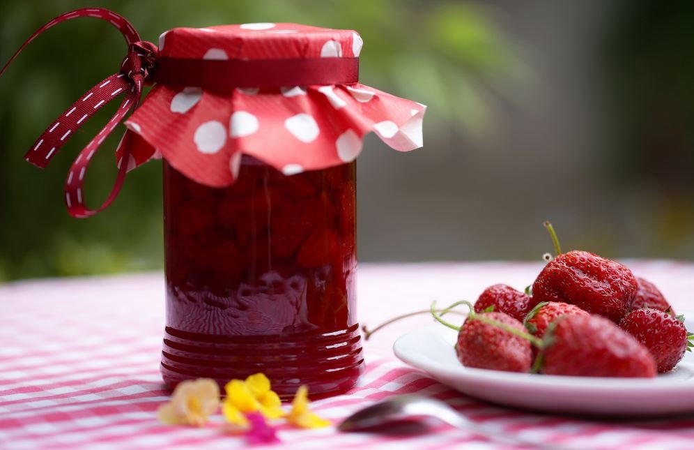 Polar Bears Eating Aldi Strawberry Jam